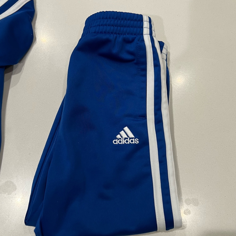 Adidas Tracksuit Blue Boys 3T Like New - Picture 5 of 6